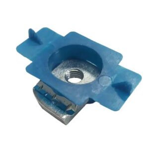 Гайка М8 із пластиковим фіксатором (для притисків сонячних панелей)